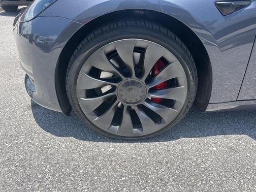 2023 Tesla Model 3 Performance