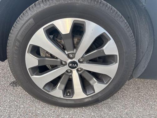 Snow White Pearl 2020 Kia Telluride S