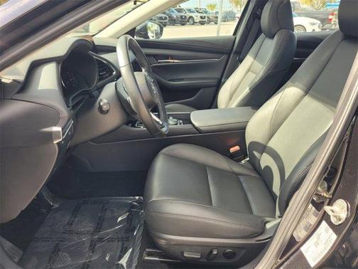 2022 Mazda Mazda3 FWD w/Preferred Package