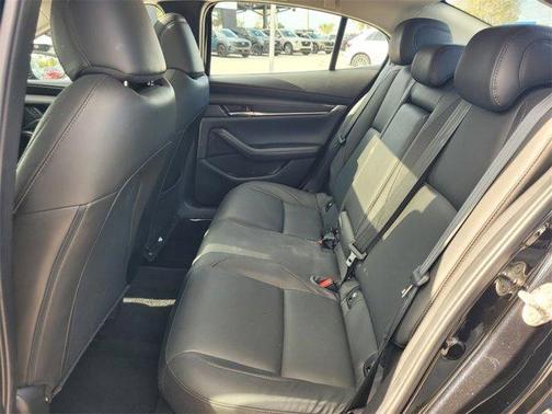 2022 Mazda Mazda3 FWD w/Preferred Package