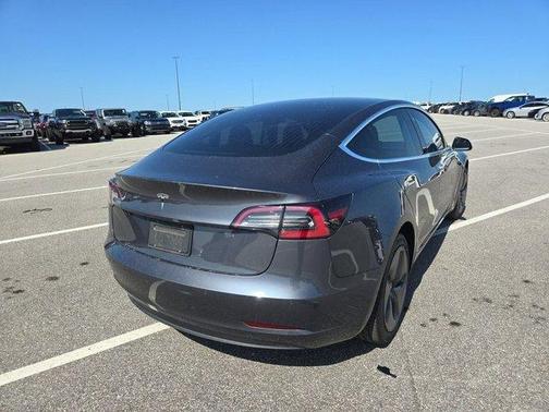 2019 Tesla Model 3 Standard Range Plus
