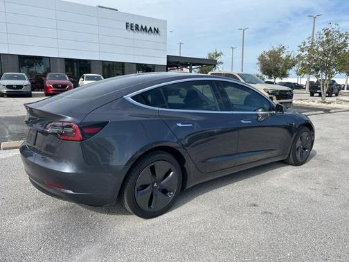 2019 Tesla Model 3 Standard Range Plus
