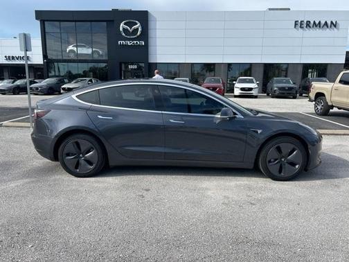 2019 Tesla Model 3 Standard Range Plus