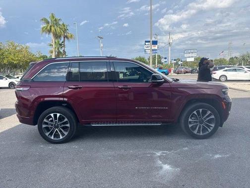 2023 Jeep Grand Cherokee Overland