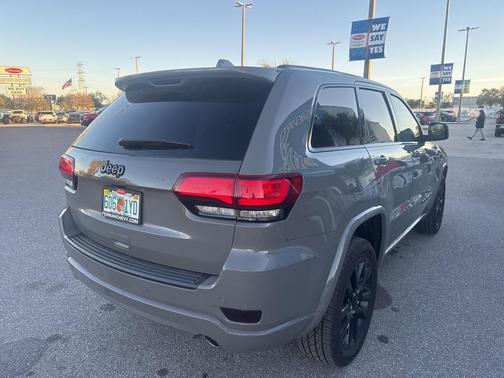 2021 Jeep Grand Cherokee Laredo X