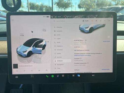 2025 Tesla Model Y Long Range
