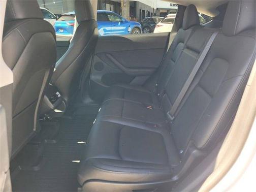 2025 Tesla Model Y Long Range