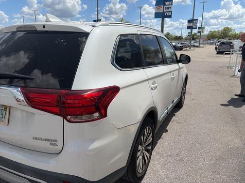 2019 Mitsubishi Outlander SEL