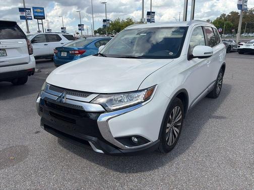 2019 Mitsubishi Outlander SEL