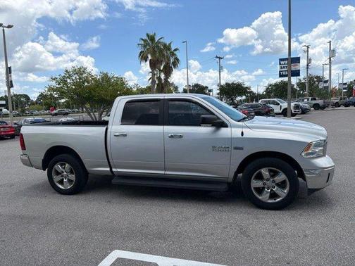 Bright Silver Clearcoat Metallic 2017 RAM 1500 Big Horn