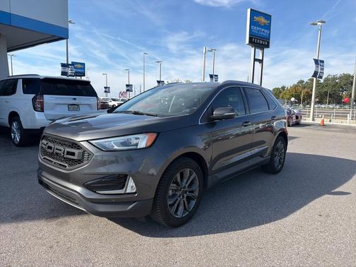 2020 Ford Edge Titanium