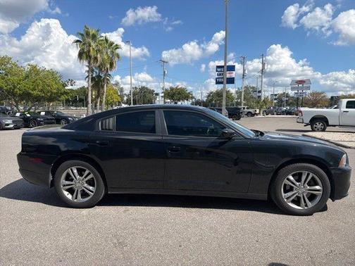 2014 Dodge Charger SXT