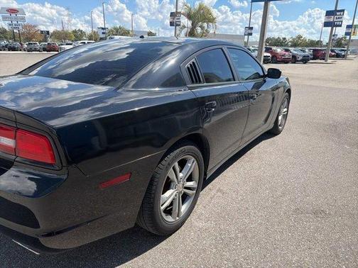 2014 Dodge Charger SXT