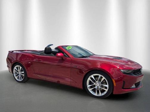 Wild Cherry Tintcoat 2021 Chevrolet Camaro LT1
