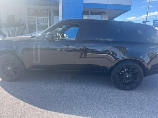 2024 Land Rover Range Rover P400 SE