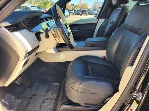 2024 Land Rover Range Rover P400 SE