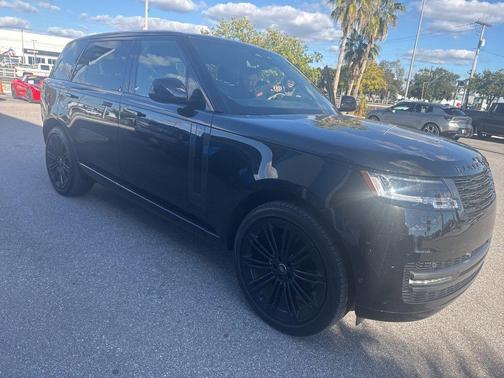 2024 Land Rover Range Rover P400 SE