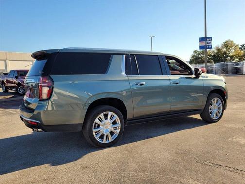 2024 Chevrolet Suburban High Country