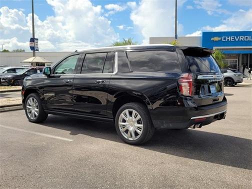 2021 Chevrolet Suburban High Country