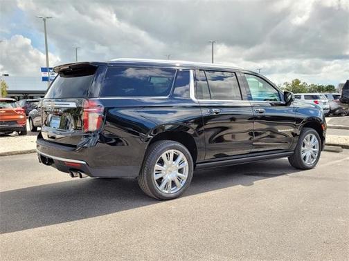 2021 Chevrolet Suburban High Country