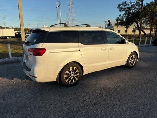 2017 Kia Sedona SX
