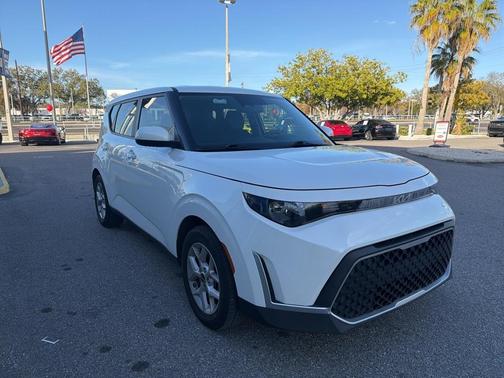 2023 Kia Soul LX