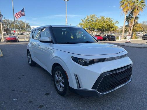 2023 Kia Soul LX