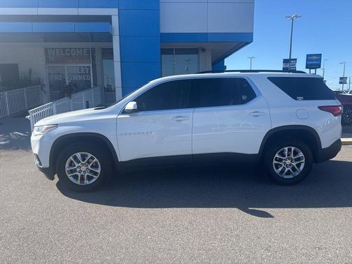 2021 Chevrolet Traverse LT Cloth