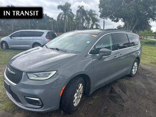 2022 Chrysler Pacifica Touring-L