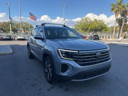 2024 Volkswagen Atlas 2.0T SE w/Technology