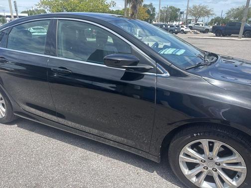 Black Clearcoat 2016 Chrysler 200 Limited