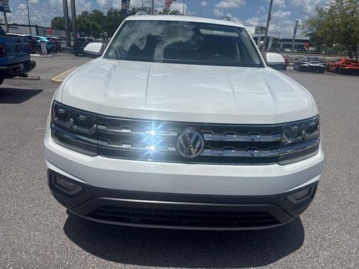 Pure White 2018 Volkswagen Atlas 3.6L SEL Premium