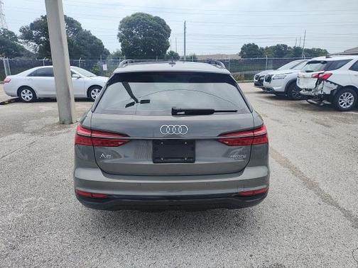 2022 Audi A6 allroad 55 quattro Premium Plus