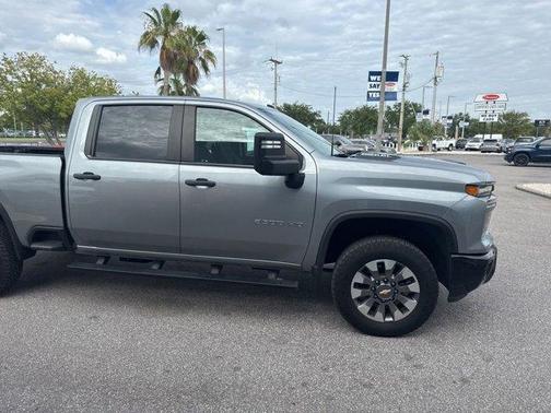 Sterling Gray Metallic 2024 Chevrolet Silverado 2500 Custom