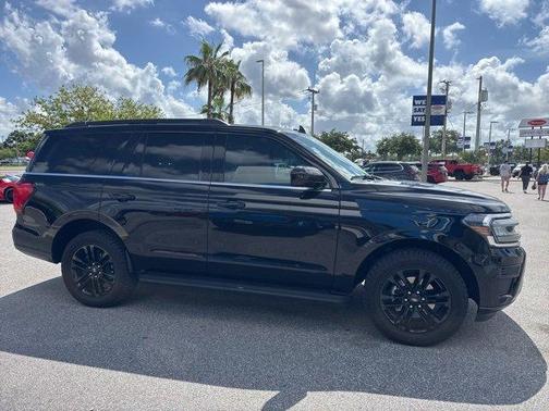 2024 Ford Expedition XLT