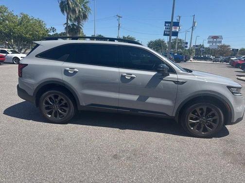 2023 Kia Sorento X-Line EX