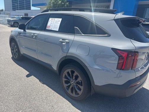 2023 Kia Sorento X-Line EX
