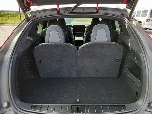 2022 Tesla Model X Base