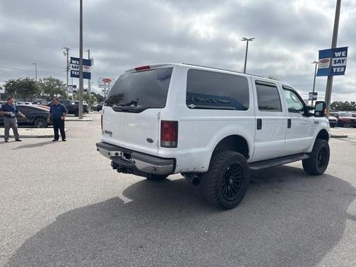 2003 Ford Excursion XLT