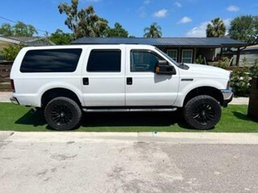 2003 Ford Excursion XLT