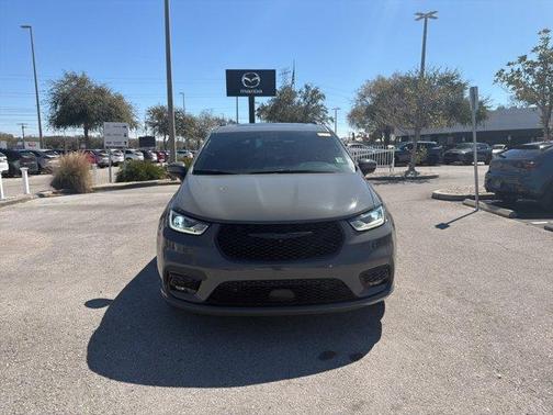 2023 Chrysler Pacifica Touring-L