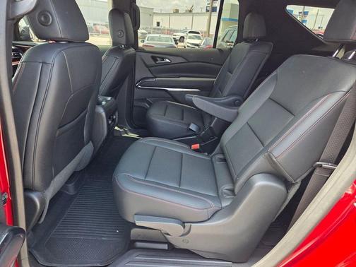 Radiant Red 2024 Chevrolet Traverse Z71