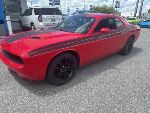 2016 Dodge Challenger SXT