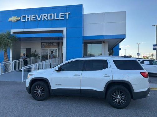 2017 GMC Acadia SLT-1