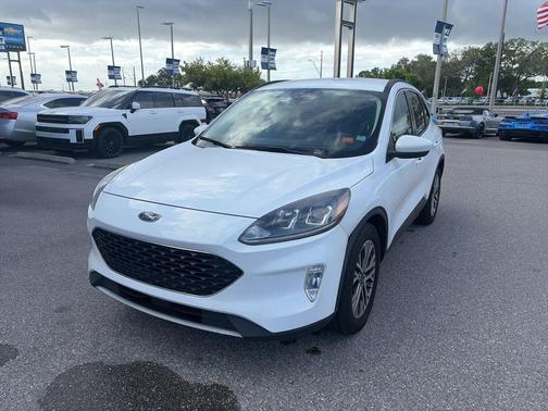 Red 2022 Ford Escape SEL