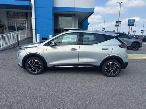 Silver Flare Metallic 2023 Chevrolet Bolt EUV Premier