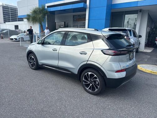 Silver Flare Metallic 2023 Chevrolet Bolt EUV Premier