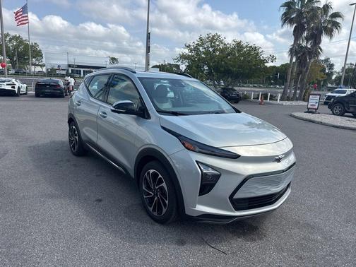 Silver Flare Metallic 2023 Chevrolet Bolt EUV Premier