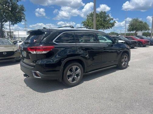 2017 Toyota Highlander Limited Platinum