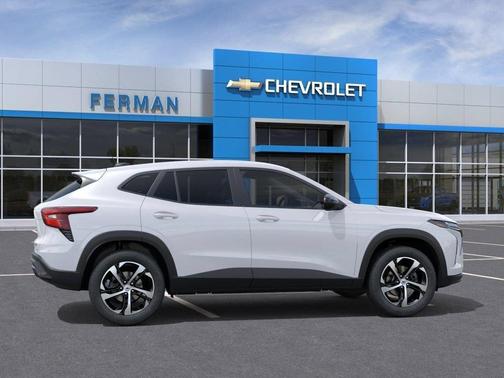 White 2026 Chevrolet Trax 1RS